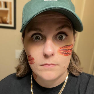 queenofdagreen Cozy & Chaotic Horror Streamer